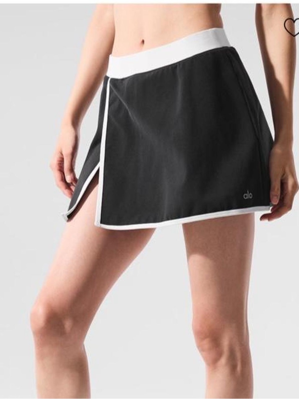 Airbrush Streamlined Skirt - Black/White
Size XS
BNWT